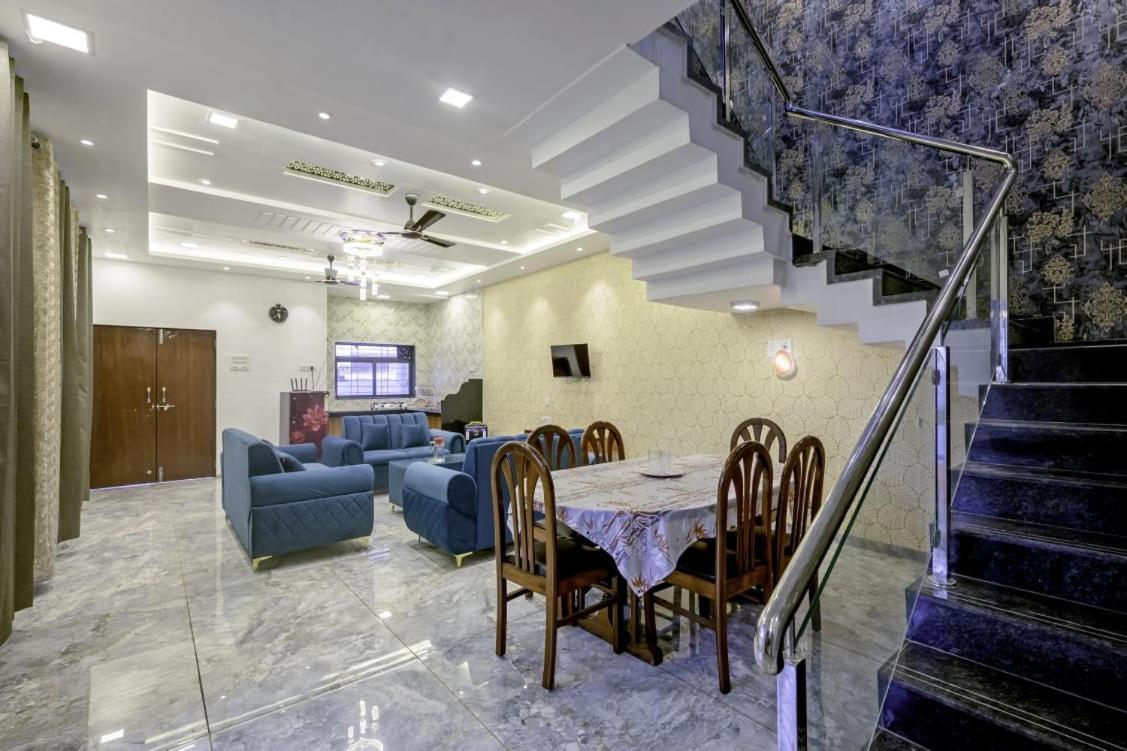 Fun Square Villa Lonavala Dış mekan fotoğraf
