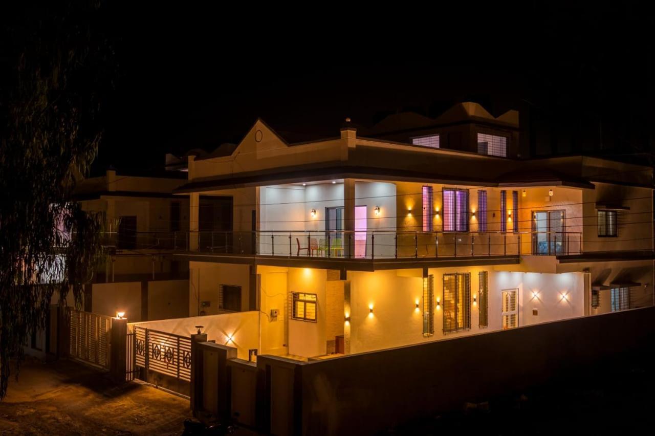 Fun Square Villa Lonavala Dış mekan fotoğraf